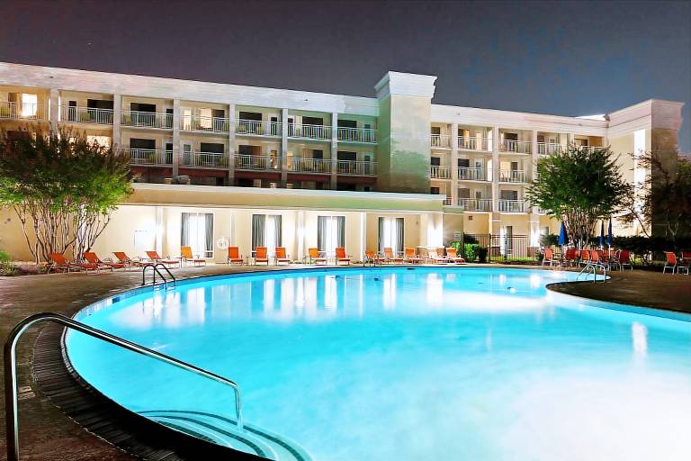 Holiday Inn & Suites Atlanta Airport North By IHG — photo 2