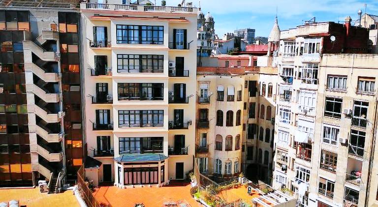Fully equipped big holiday apartment | Next to Casa Milà | Suitable for remote work | Pet-friendly — photo 4