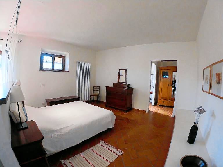 Holiday apartment with garden, pool & patio — photo 4