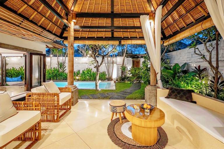 Villa with patio, garden & private pool | Good for workation — photo 3