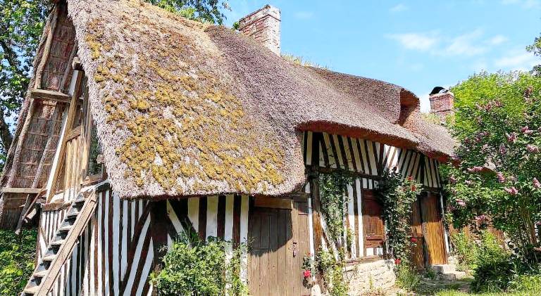 House with 2 rooms for 6 persons in Lisieux