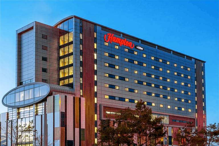 Hampton by Hilton Liverpool/John Lennon Airport in Liverpool