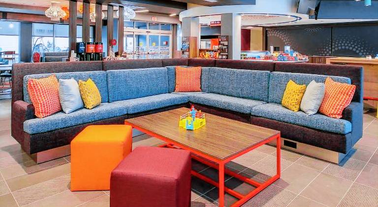 Tru by Hilton Elkhart — photo 2