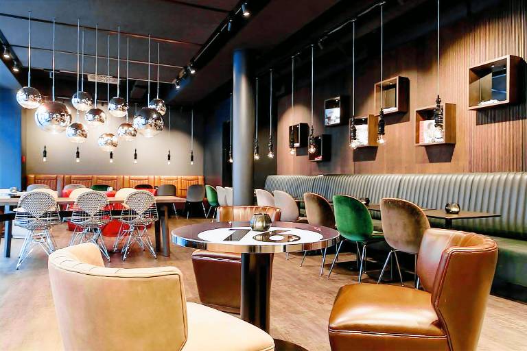 Motel One Frankfurt-Eastside — photo 3