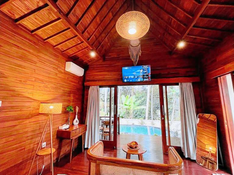 House with pool, hot tub & garden | Suitable for remote work — photo 4