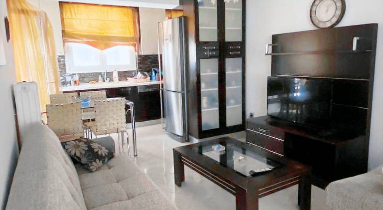 Fully equipped spacious apartment with patio & garden | Pets allowed — photo 2
