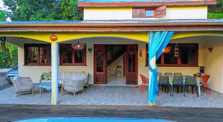 Fully equipped house with private pool, patio & yard | Pet-friendly — photo 4