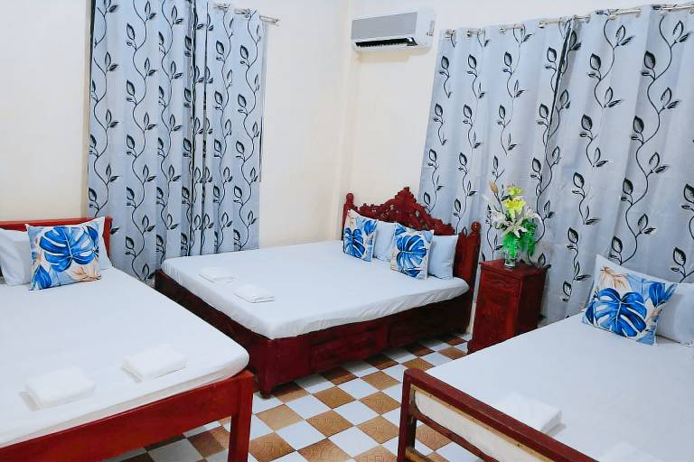 Bungalow with BBQ, yard & terrace in Alaminos