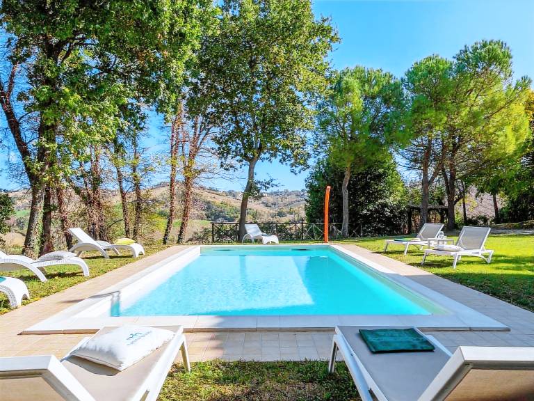 Ample house with barbeque, private pool & garden | Dogs allowed — photo 4