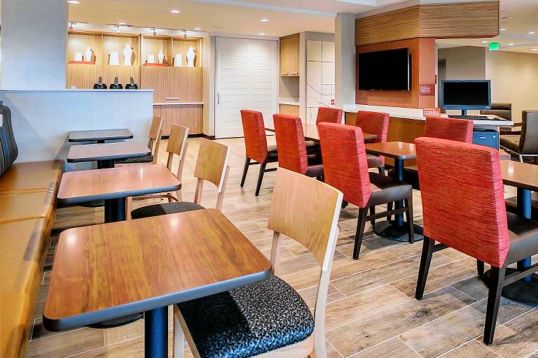 TownePlace Suites by Marriott Merced — photo 5