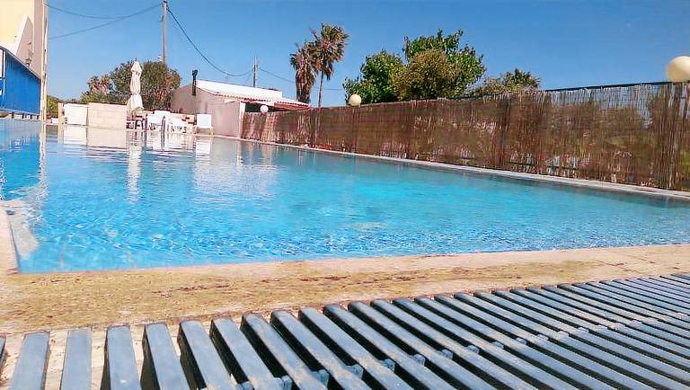 Family-oriented lovely apartment with pool, garden & barbecue | Next to the beach | Pets allowed — photo 5