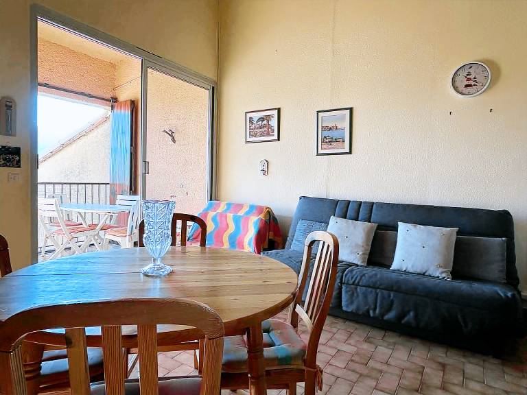 Apartment with 1 room for 5 persons — photo 4