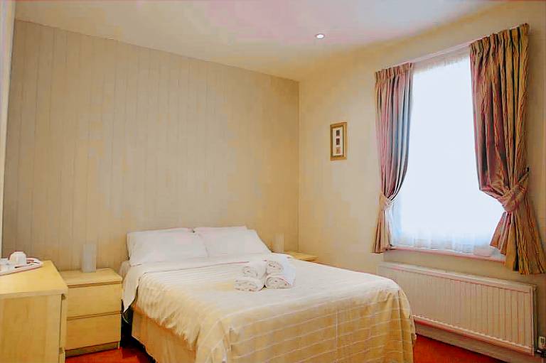Bed and breakfast  Clevedon