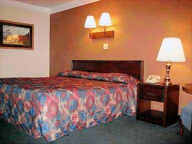 Spanish Trails Inn in Mesquite, TX