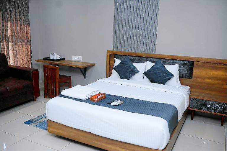 Cruz inn Calicut