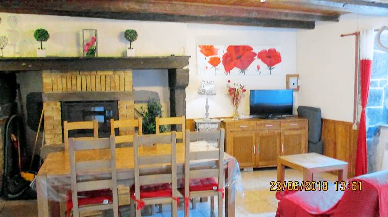 House with barbecue & garden | River view — photo 3
