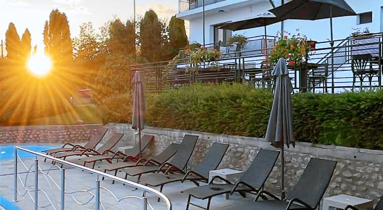 Bed and breakfast  Horezu