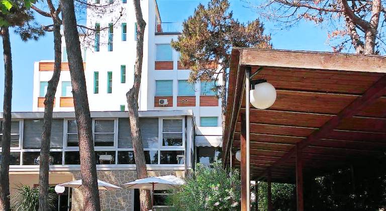 B&B Promenade Hotel Simple con Piscina — photo 4
