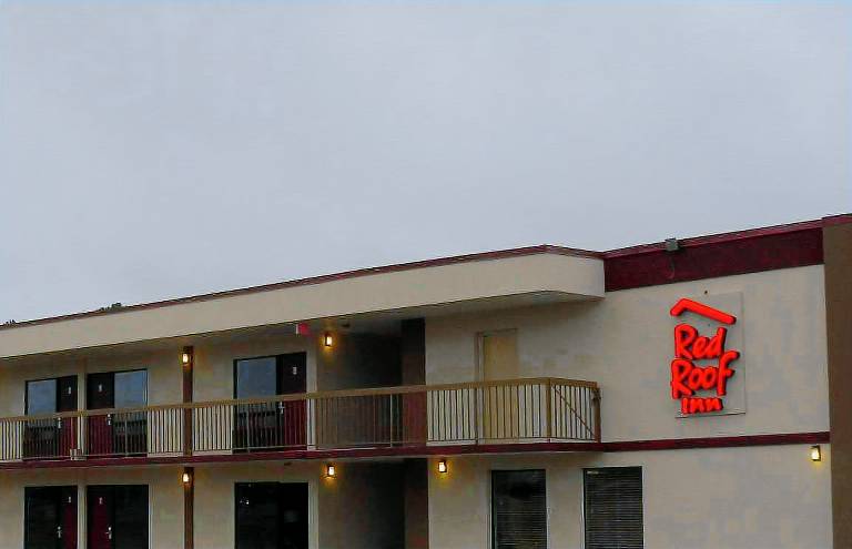 Red Roof Inn Fredericksburg South — photo 5