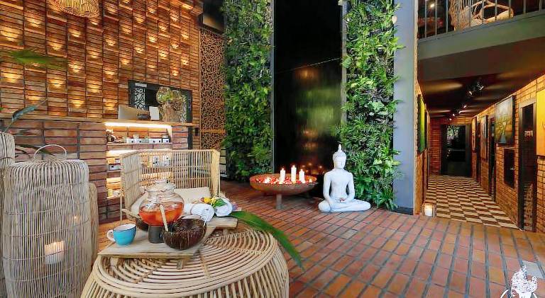 Serviced apartment with pool, hot tub & patio | Beach nearby | Dogs allowed — photo 5