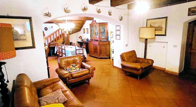 Villa with 5 rooms for 12 persons — photo 5