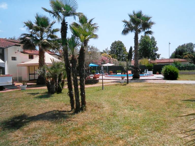 Villa with patio, garden & private pool | Pool view — photo 2