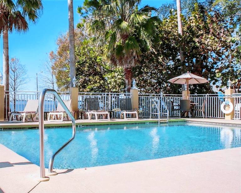Comfort Suites Clearwater - Dunedin — photo 2