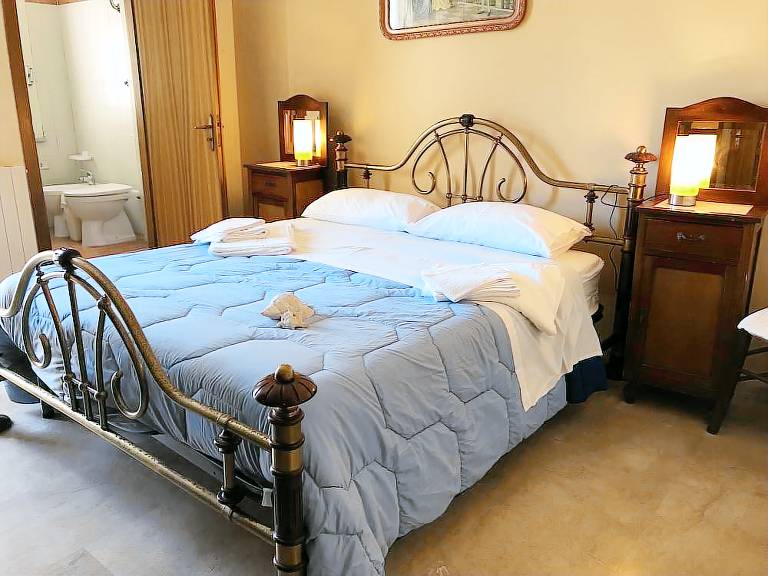 Bed & Breakfast  Catona