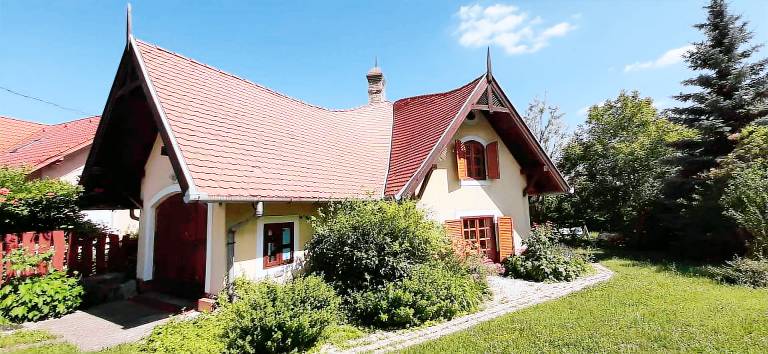 House with garden, terrace & barbecue — photo 5