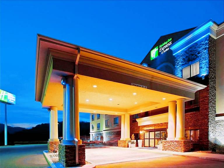 Holiday Inn Express Hotel & Suites Weston By IHG