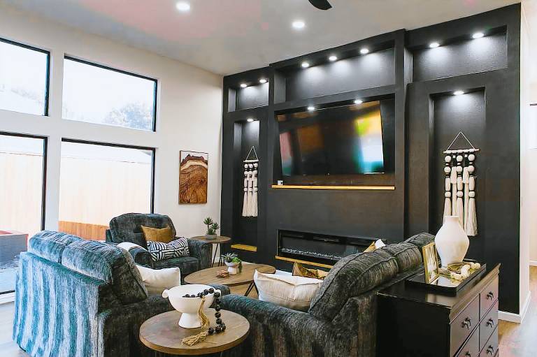Spacious 4BR/3BA Pool l Prestonwood l Pets OK Dallas — photo 2