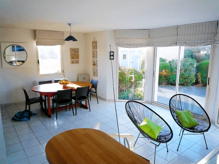 House with barbecue, patio & yard | Sea view — photo 3