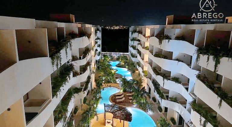 Beautiful serviced apartment with jacuzzi, terrace & yard | Pets allowed — photo 2