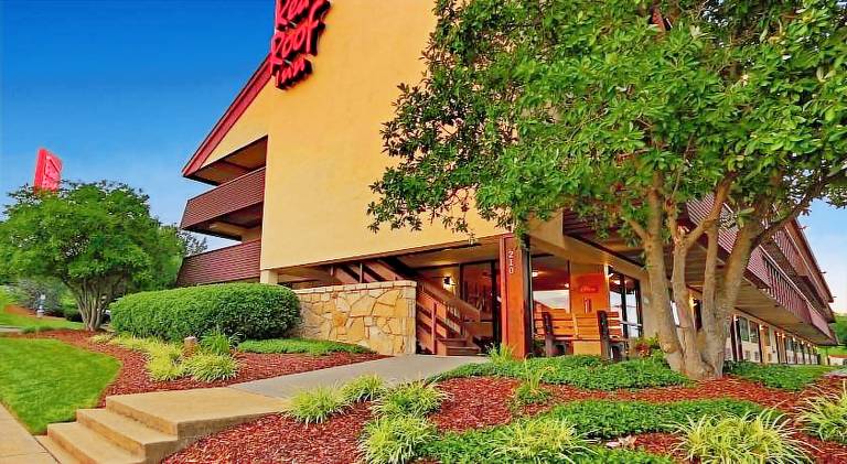 Red Roof Inn Johnson City — photo 5