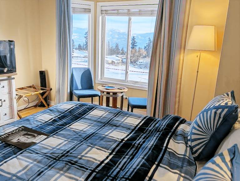 Bed and breakfast  Peachland