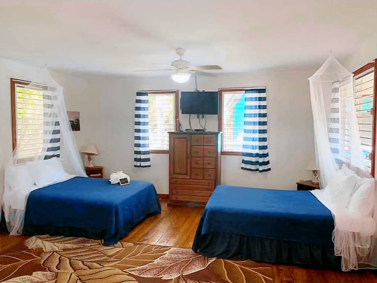 Bed and breakfast  Ladyville