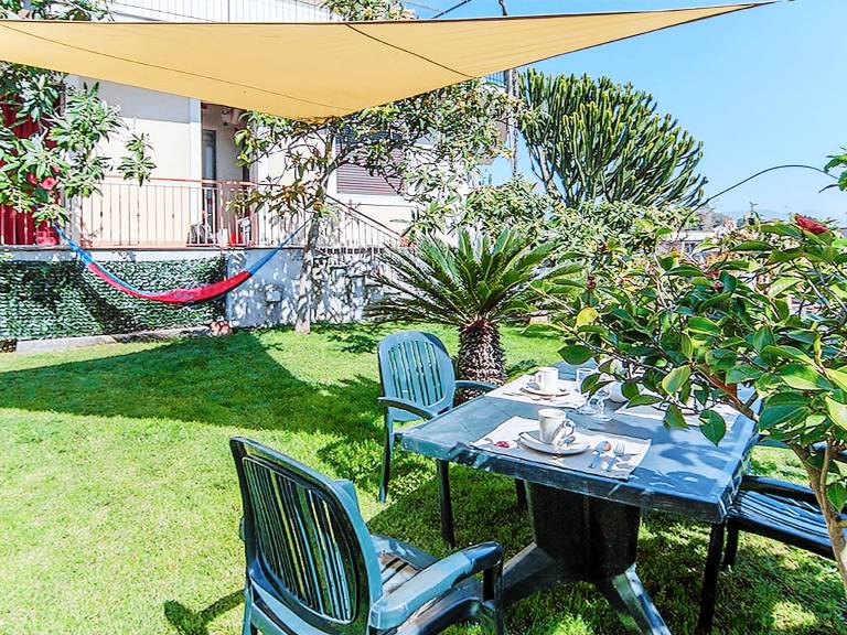 Nice apartment with patio, BBQ & yard | Pet-friendly — photo 2