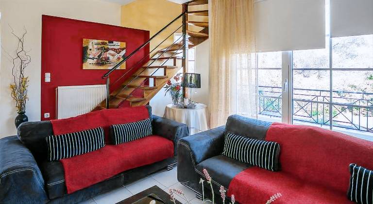 Villa with barbeque, patio & yard | Close to the beach | Perfect for remote work | Pets allowed — photo 2