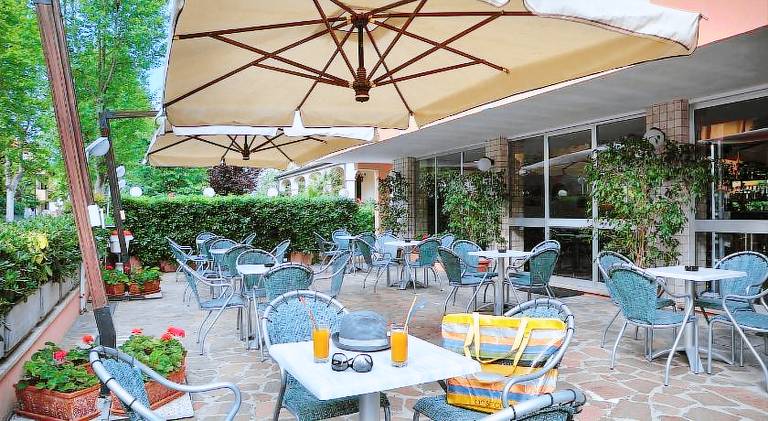 Hotel Atis — photo 2
