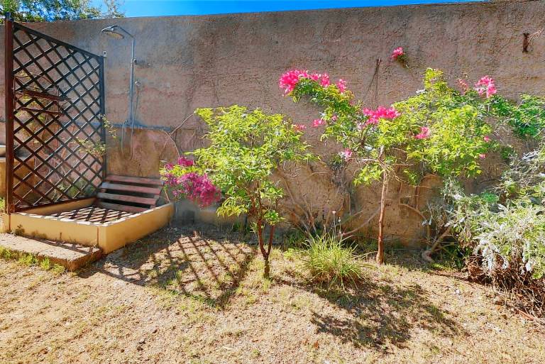 Casa Lola con giardino vista mare a pochi minuti di auto dal centro i Capoliveri — photo 3