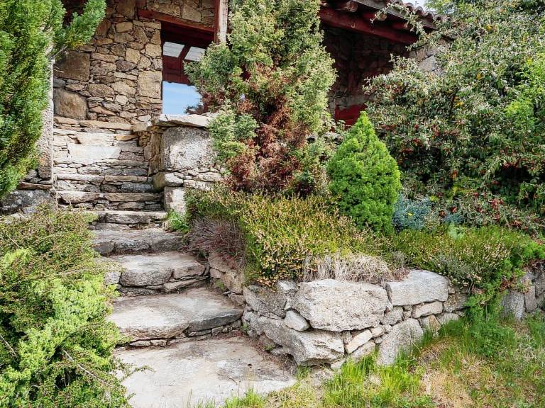 Beautiful vacation home with patio & garden | Dogs allowed — photo 5