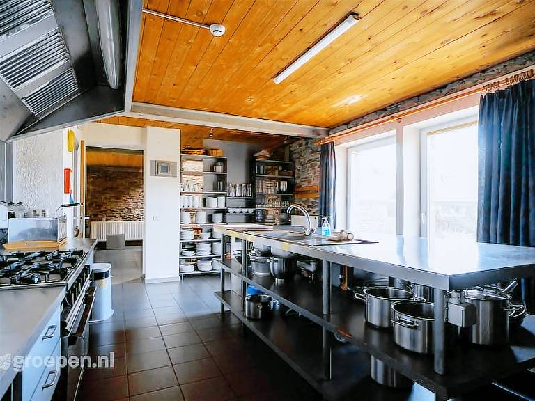 Vacation home with garden, terrace & grill — photo 4