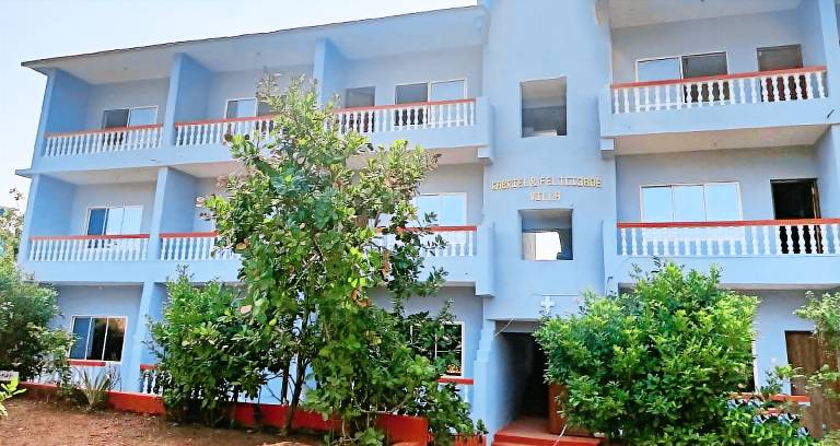 Resort Ashvem Beach
