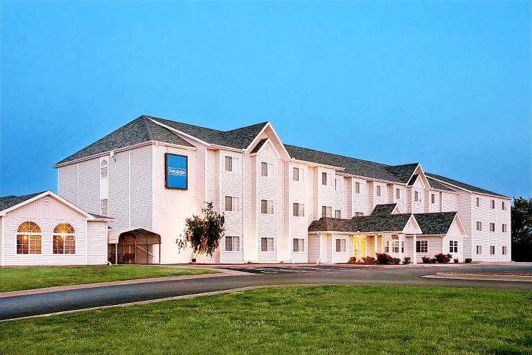 Travelodge by Wyndham Fort Scott in Fort Scott, KS