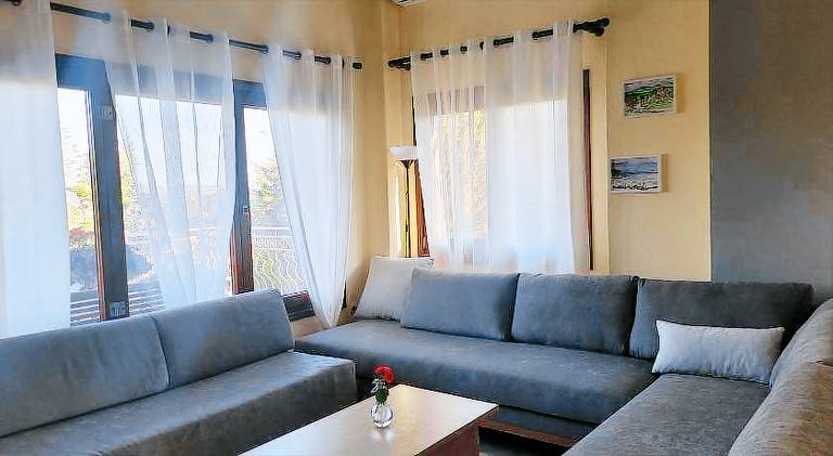 Vacation home with patio & yard | Pet-friendly — photo 2