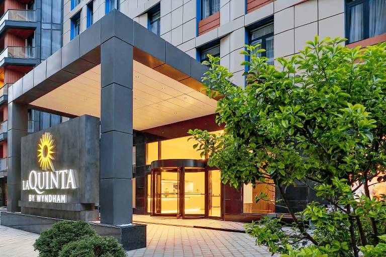 La Quinta by Wyndham Batumi in Batumi