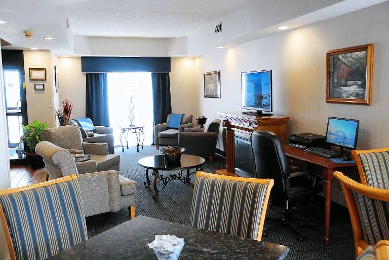 Baymont by Wyndham West Plains — photo 3