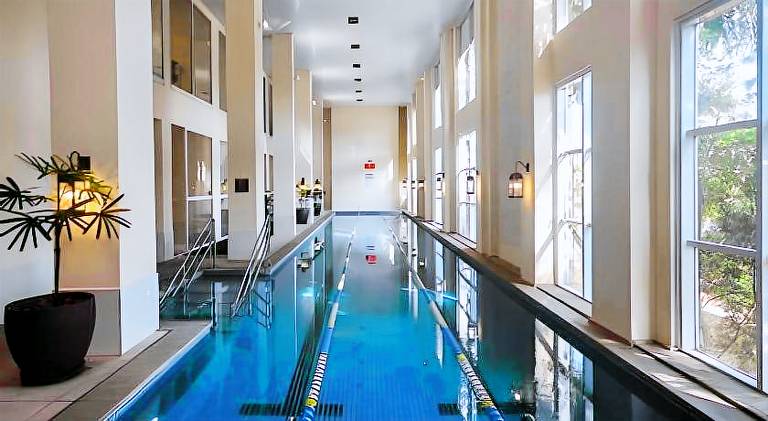 Apartment with pool & jacuzzi | Suitable for remote work | Pets allowed — photo 2