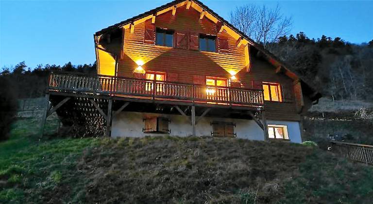 Spacious chalet with jacuzzi | Pets are welcome in La Bresse