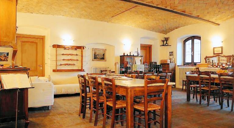 Lovely farm with sauna, yard & pool | Pets allowed — photo 2